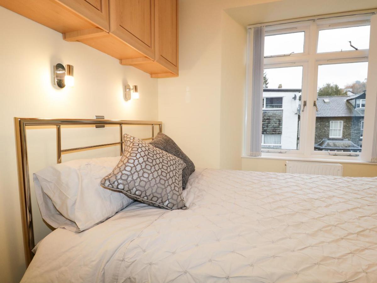 Apartment Tethera *